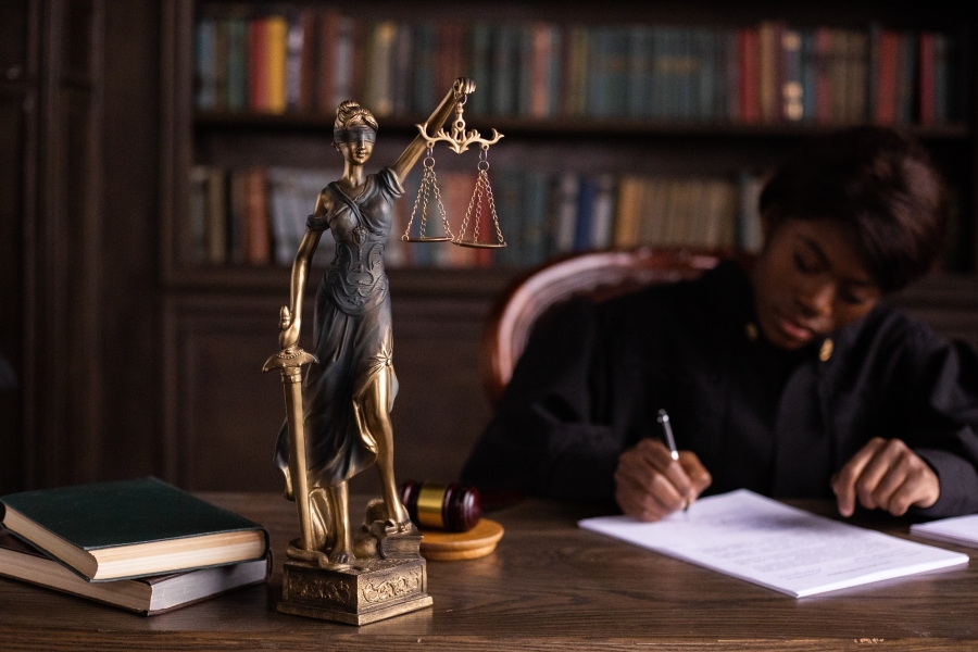Ways to Start Career in Law and Legal Sector